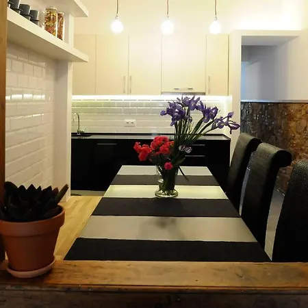Unique Architects In Trendy Poble Sec By Myrentalhost * Barcelone